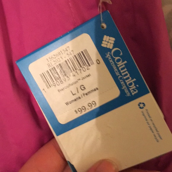 Women’s Columbia Rain Jacket - Picture 3 of 4